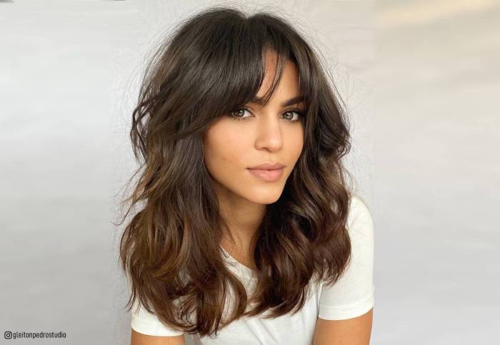 Cute hairstyles for wavy hair